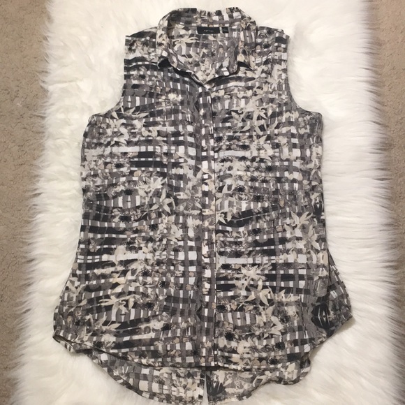 Tops - Apt 9 sleeveless blouse